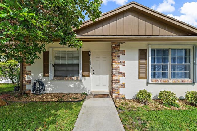 109 Doe Trail, Jupiter FL 33458 - Jupiter, FL - Photo 3