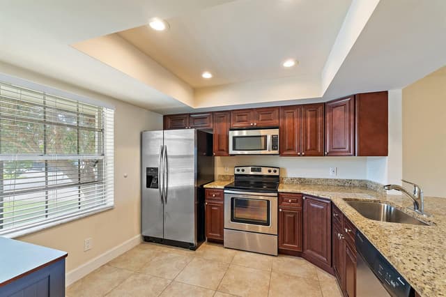 109 Doe Trail, Jupiter FL 33458 - Jupiter, FL - Photo 4
