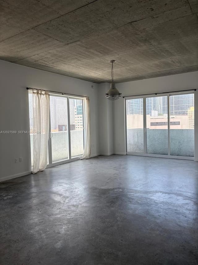 133 NE 2nd Ave # 913, Miami FL 33132 - Miami, FL - Photo 4