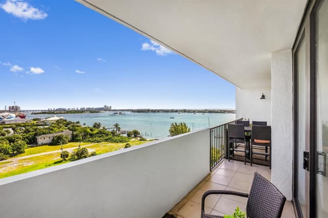 5600 N Flagler Drive # 1106, West Palm Beach FL 33407 - West Palm Beach, FL - Photo 2