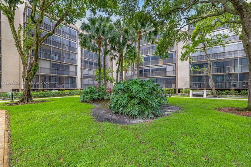 2814 N 46th Ave # H475, Hollywood FL 33021