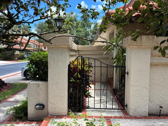 7895 La Mirada Drive, Boca Raton FL 33433 - Boca Raton, FL - Photo 3