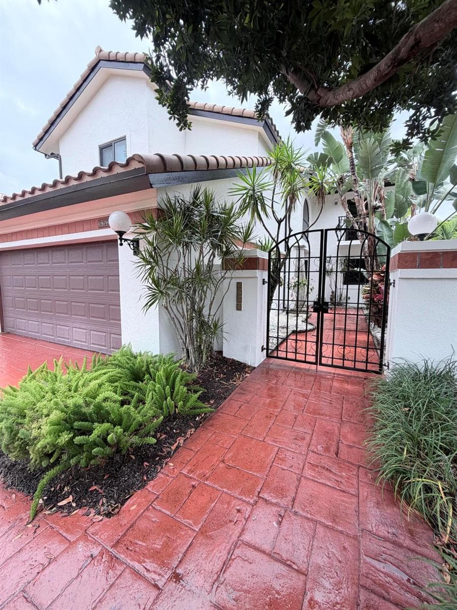 6532 Via Rosa, Boca Raton FL 33433