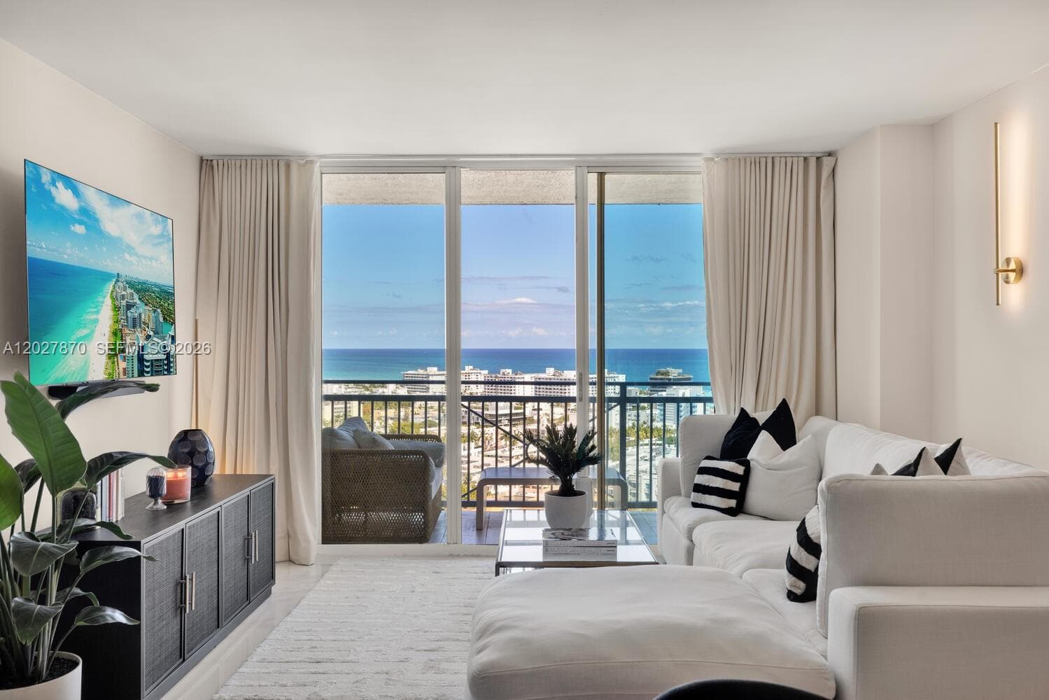90 Alton Rd # 2207, Miami Beach FL 33139
