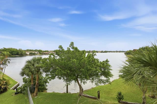 661 NE 195th Street # 310, Miami FL 33179 - Miami, FL - Photo 6