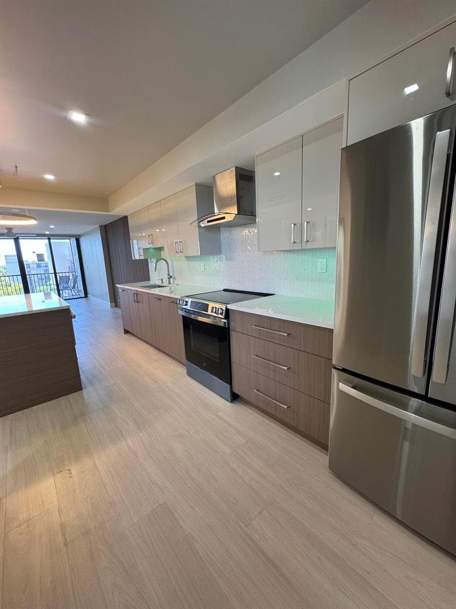12 Royal Palm Way # 6030, Boca Raton FL 33432