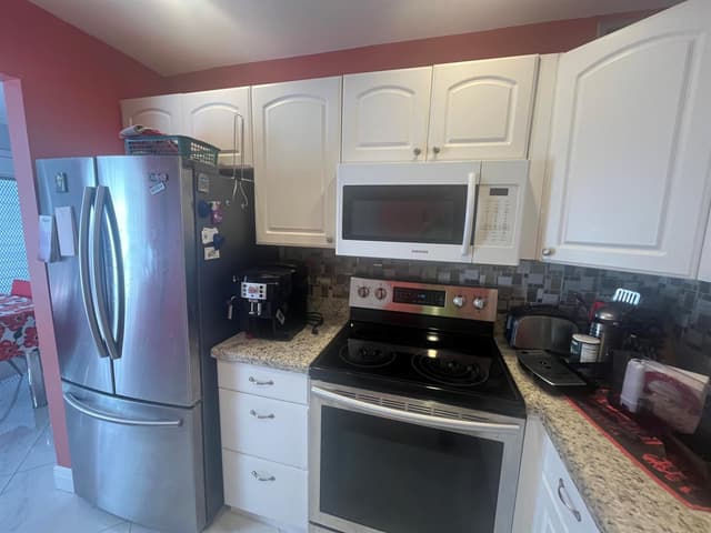 526 Normandy K, Delray Beach FL 33484 - Delray Beach, FL - Photo 5