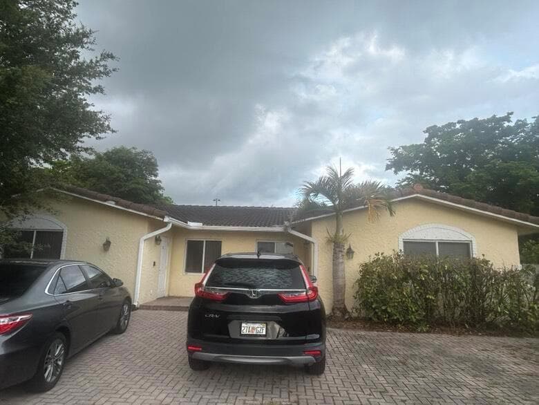 8362 NW 23rd Manor, Coral Springs FL 33065 - Coral Springs, FL - Photo 1