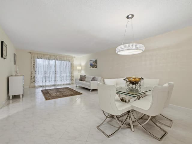 7280 Amberly Lane # 201, Delray Beach FL 33446 - Delray Beach, FL - Photo 6