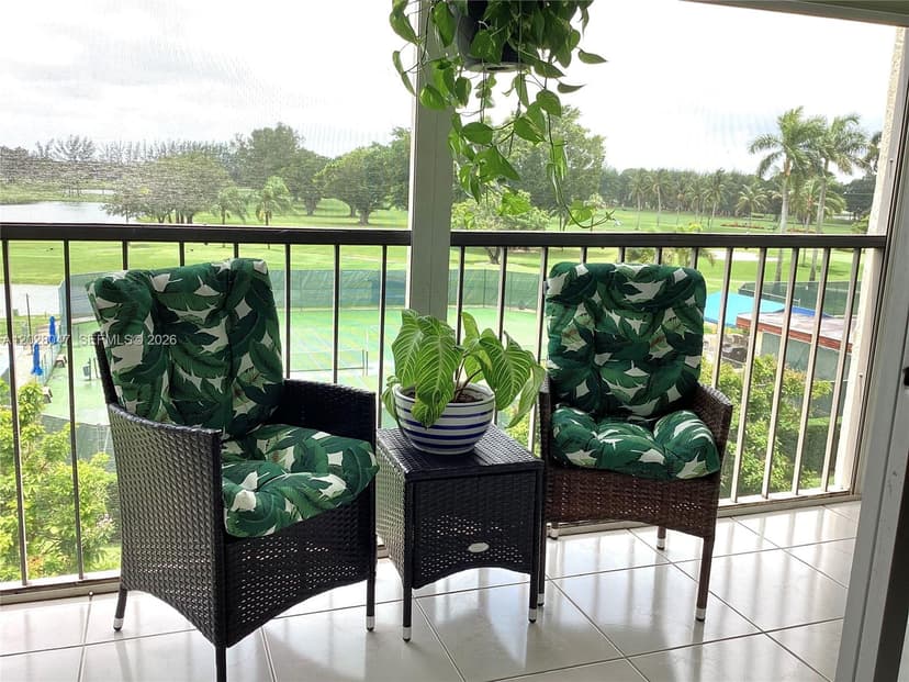 8900 Washington Blvd # 415, Pembroke Pines FL 33025