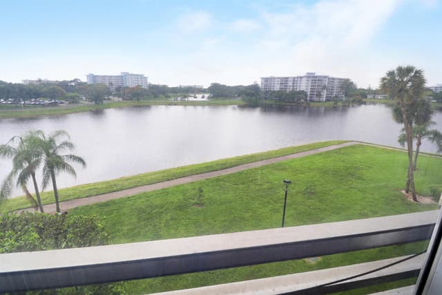 3095 N Course Drive # 409, Pompano Beach FL 33069 - Pompano Beach, FL - Photo 2