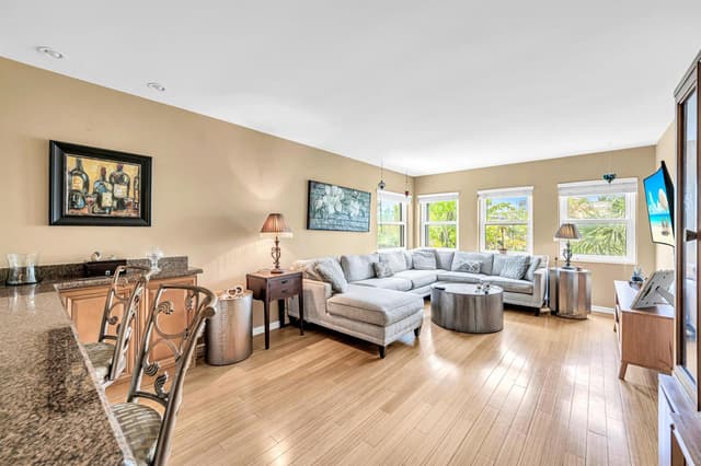 615 NE 12th Avenue # 312, Fort Lauderdale FL 33304 - Fort Lauderdale, FL - Photo 2