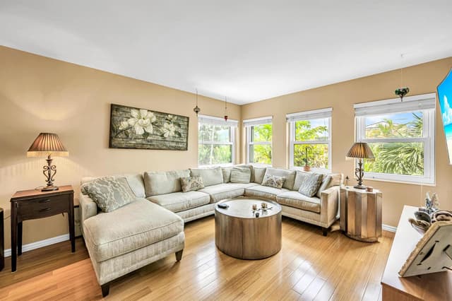 615 NE 12th Avenue # 312, Fort Lauderdale FL 33304 - Fort Lauderdale, FL - Photo 3