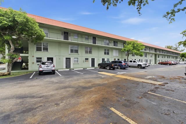 801 W Oakland Park Boulevard Unit C11, Oakland Park FL 33311 - Oakland Park, FL - Photo 2