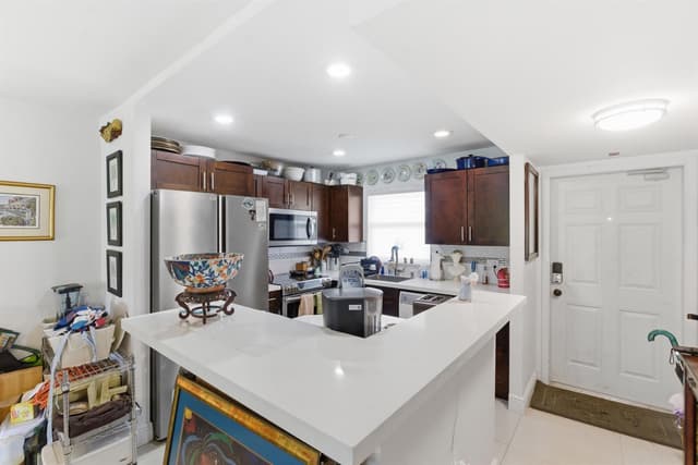 801 W Oakland Park Boulevard Unit C11, Oakland Park FL 33311 - Oakland Park, FL - Photo 6
