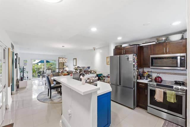801 W Oakland Park Boulevard Unit C11, Oakland Park FL 33311 - Oakland Park, FL - Photo 3