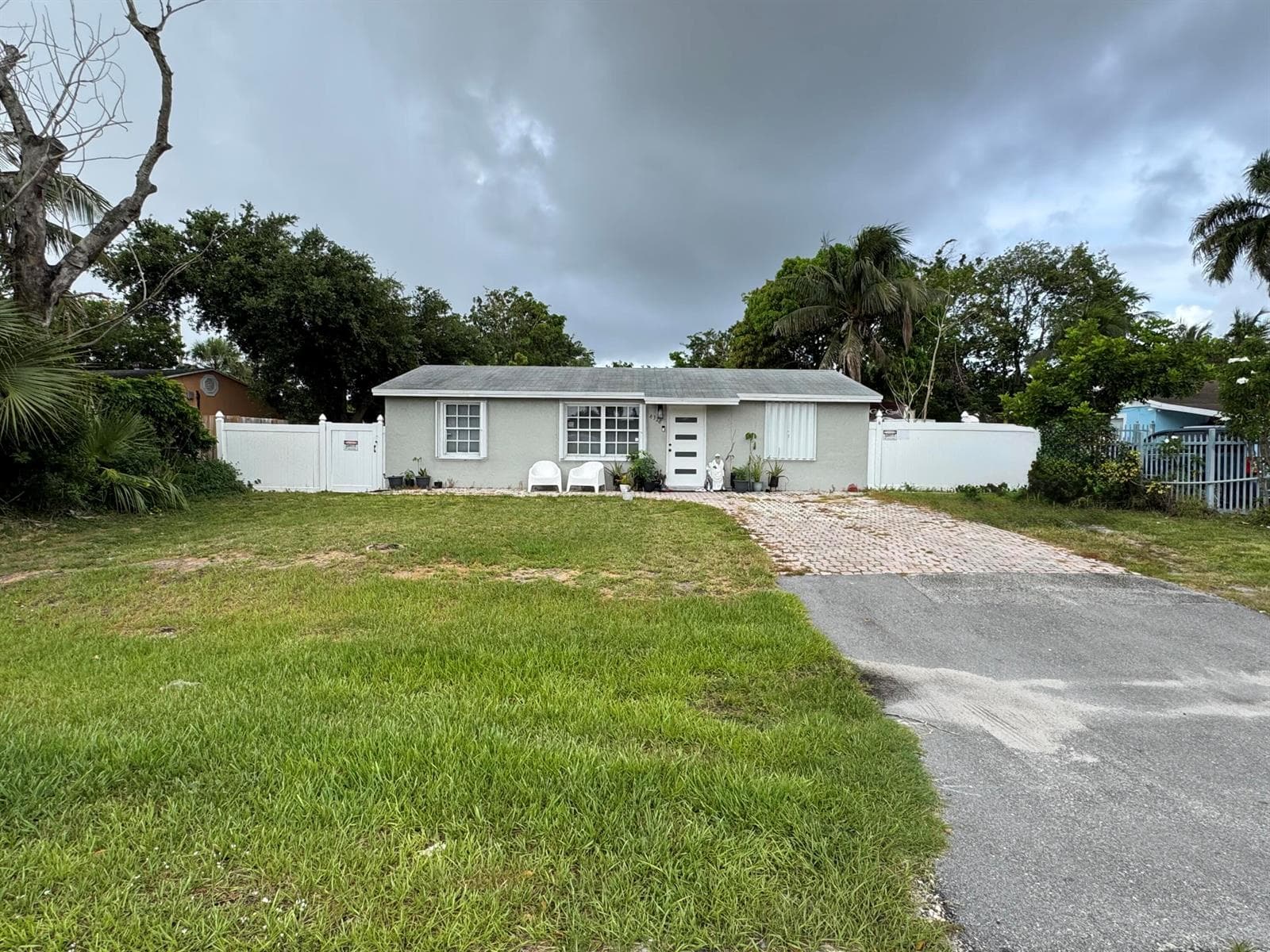 4328 Pine Street, FL 33406 - Photo 1