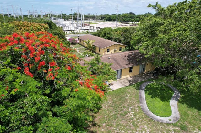 4537 Coconut Road, Lake Worth FL 33461 - Lake Worth, FL - Photo 2