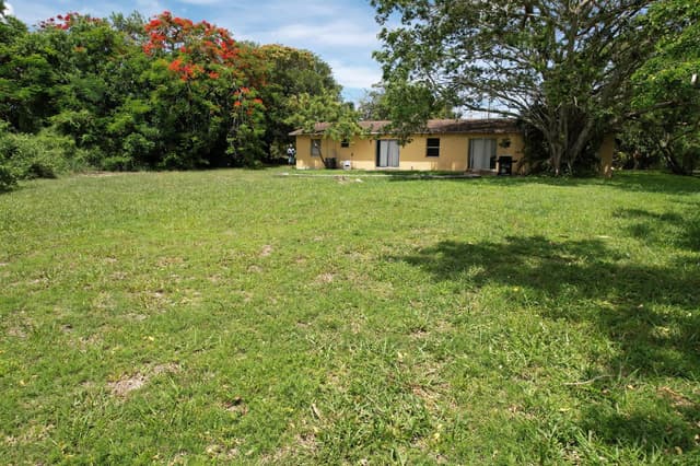 4537 Coconut Road, Lake Worth FL 33461 - Lake Worth, FL - Photo 5