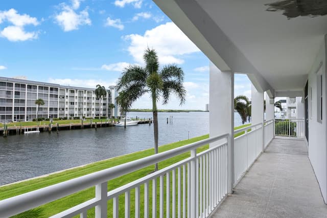 111 Shore Court # 203, North Palm Beach FL 33408 - North Palm Beach, FL - Photo 2