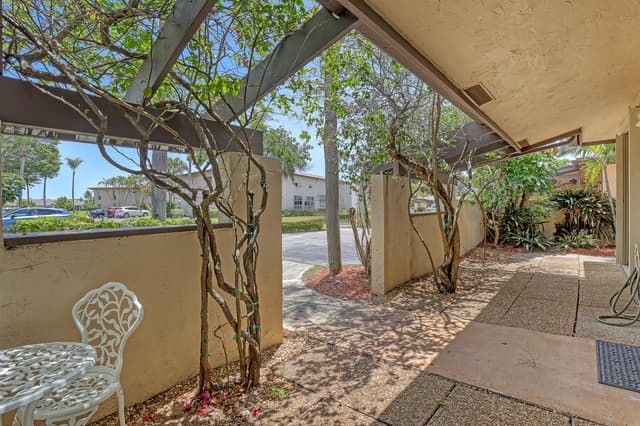 13731 Via Aurora # A, Delray Beach FL 33484 - Delray Beach, FL - Photo 2