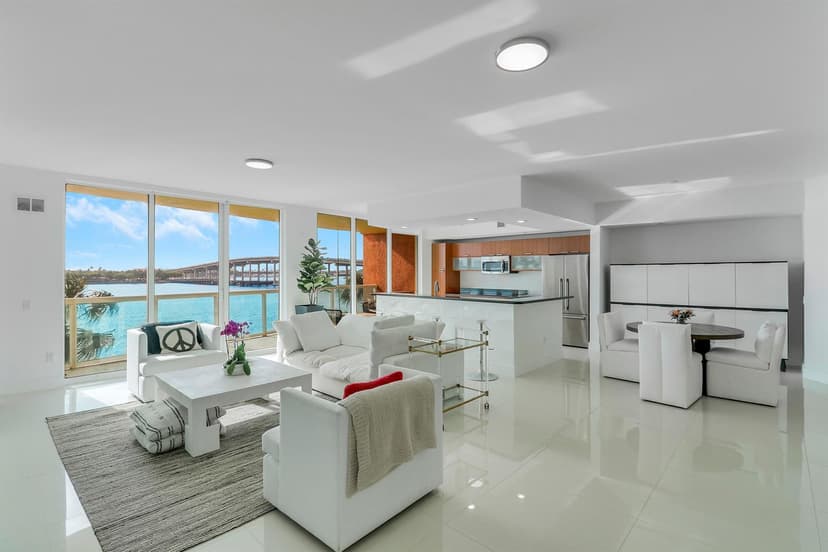 2640 Lake Shore Drive # 307, Riviera Beach FL 33404