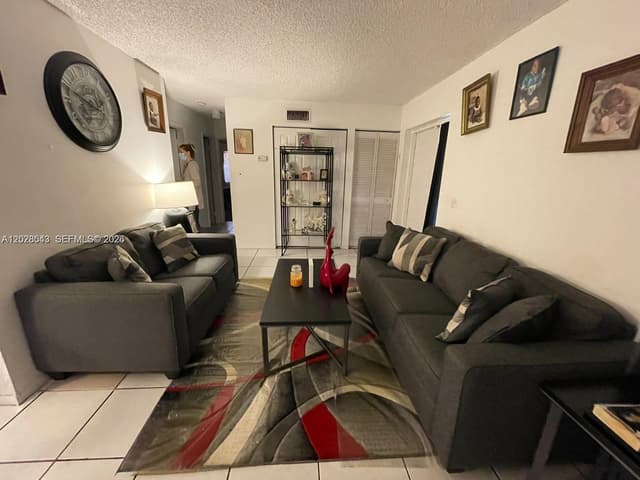 5813 NW 21st St # C, Lauderhill FL 33313 - Lauderhill, FL - Photo 2