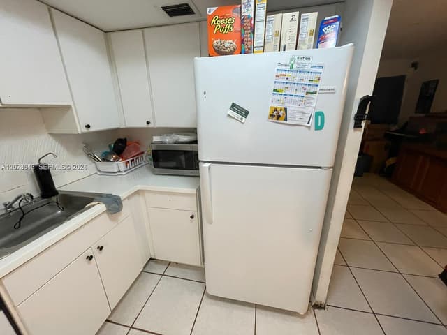 5813 NW 21st St # C, Lauderhill FL 33313 - Lauderhill, FL - Photo 4