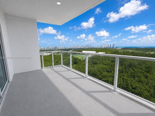 14951 Royal Oaks Ln # 2002, North Miami FL 33181 - North Miami, FL - Photo 2