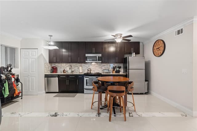 567 Trace Circle # 104, Deerfield Beach FL 33441 - Deerfield Beach, FL - Photo 4