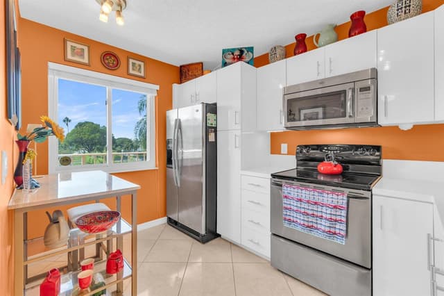 6795 Huntington Lane # 306, Delray Beach FL 33446 - Delray Beach, FL - Photo 7