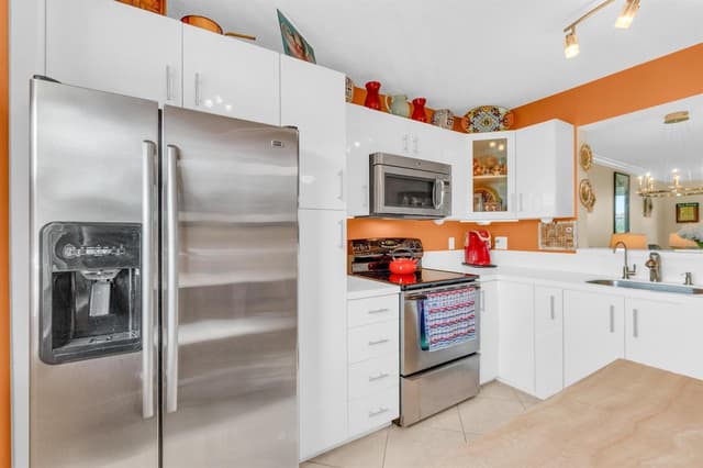 6795 Huntington Lane # 306, Delray Beach FL 33446 - Delray Beach, FL - Photo 5