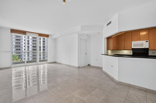 801 Brickell Key Blvd # 906, Miami FL 33131 - Miami, FL - Photo 6