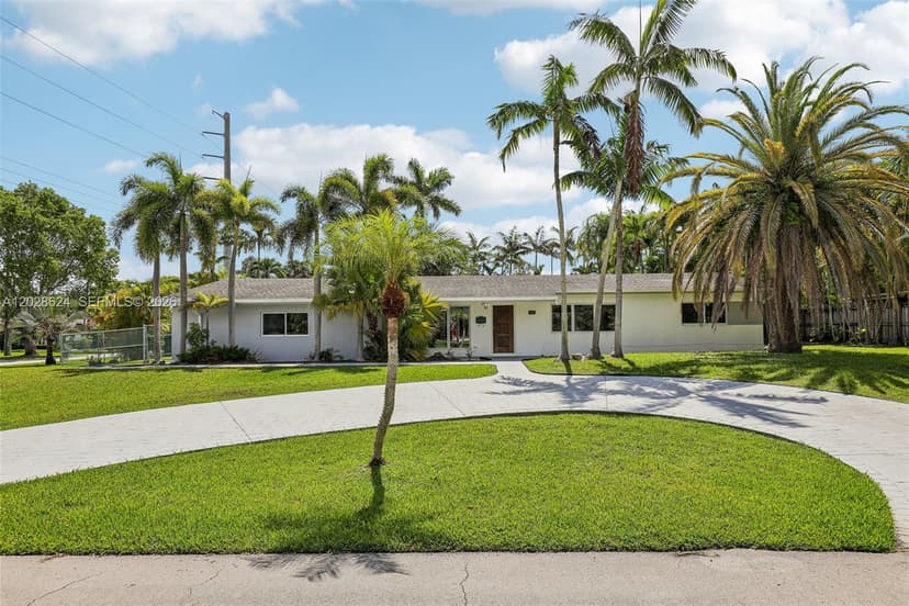 14401 SW 98 ct, Miami FL 33176
