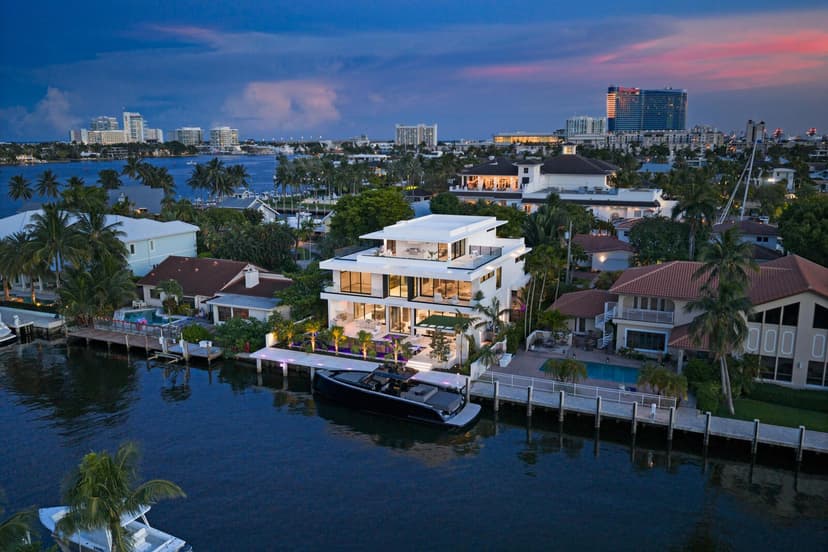 1721 SE 11th Street, Fort Lauderdale FL 33316