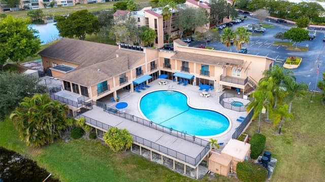 480 NW 76th Avenue # 205, Margate FL 33063 - Margate, FL - Photo 3
