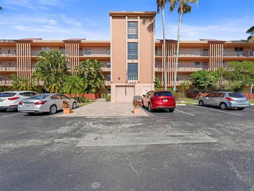 480 NW 76th Avenue # 205, Margate FL 33063