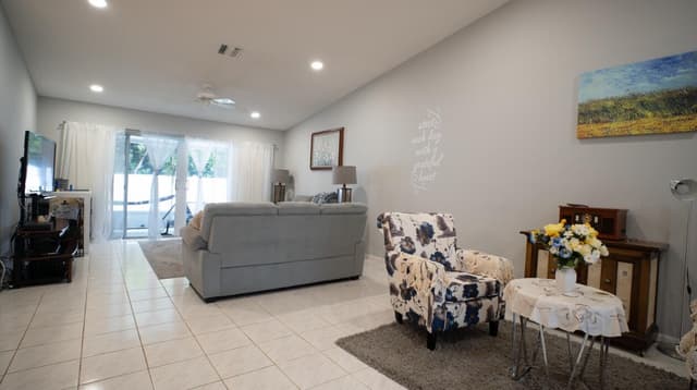3872 Summer Chase Court, Lake Worth FL 33467 - Lake Worth, FL - Photo 7