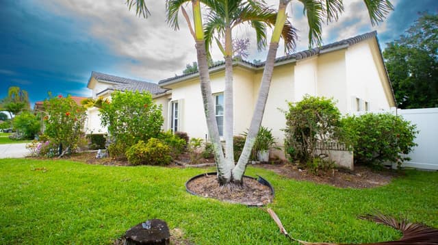 3872 Summer Chase Court, Lake Worth FL 33467 - Lake Worth, FL - Photo 4