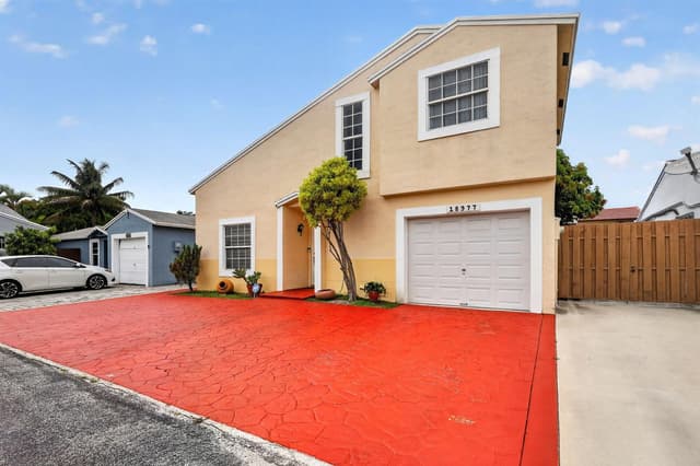 18977 NW 63rd Ct Circle, Miami Gardens FL 33015 - Miami Gardens, FL - Photo 2