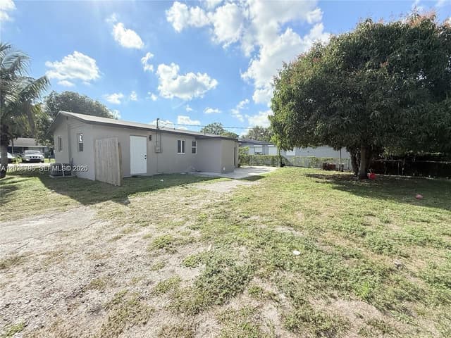 7821 NW 30th St, Davie FL 33024 - Davie, FL - Photo 2