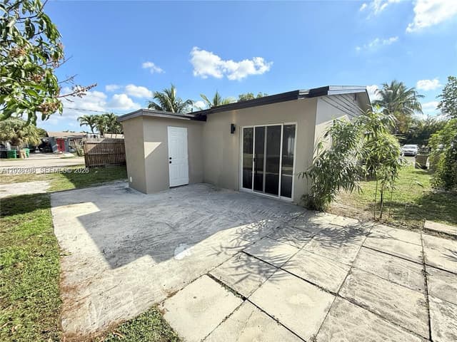 7821 NW 30th St, Davie FL 33024 - Davie, FL - Photo 3