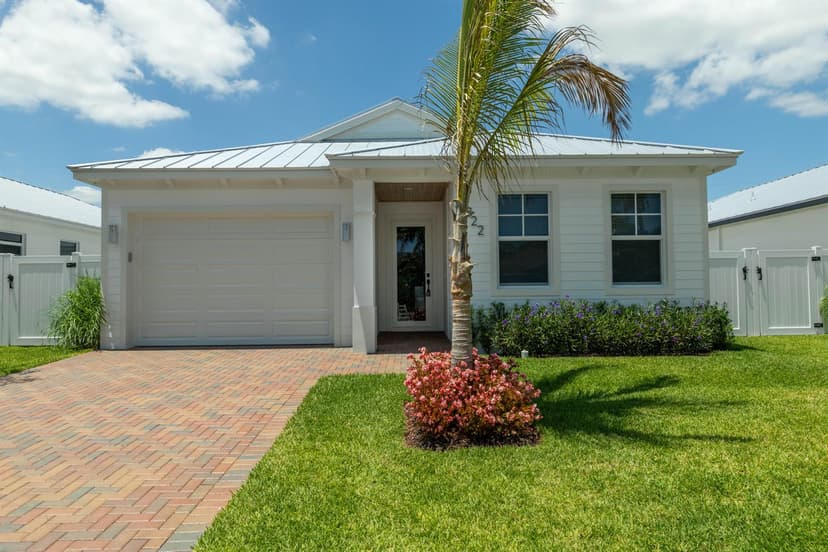 1022 Miami Boulevard, Delray Beach FL 33483