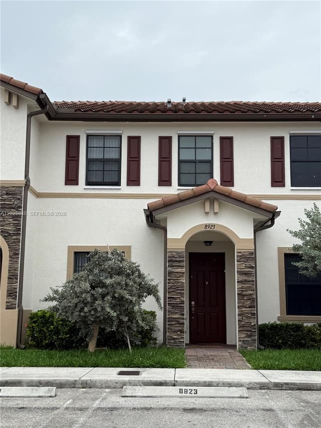 8923 W 35th Ave, Hialeah FL 33018 - Hialeah, FL - Photo 2