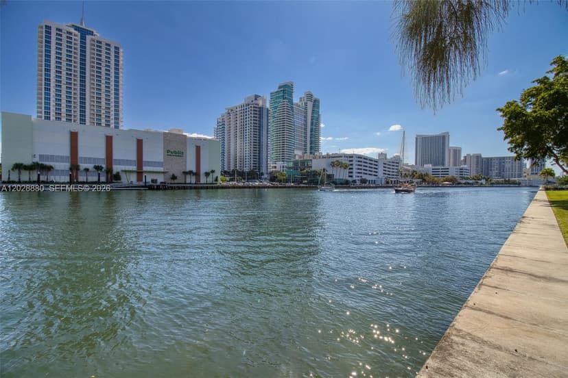 800 Parkview Dr # 311, Hallandale Beach FL 33009