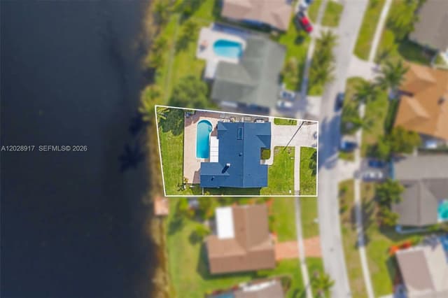 1310 SW 26th Ave, Deerfield Beach FL 33442 - Deerfield Beach, FL - Photo 2