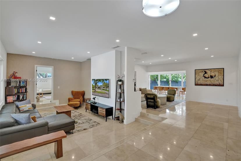 18641 NE 21st Ave, Miami FL 33179