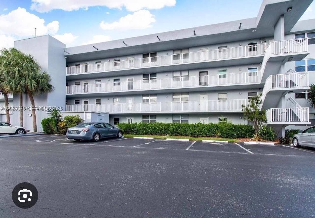 107 Royal Park Dr # 4F, Oakland Park FL 33309 - Oakland Park, FL - Photo 1