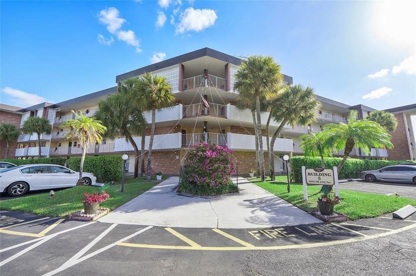 2900 NW 47th Terrace # 304b, Lauderdale Lakes FL 33313