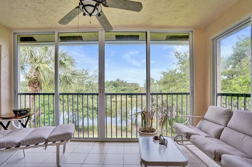 12434 Crystal Pointe Drive # 202, Boynton Beach FL 33437